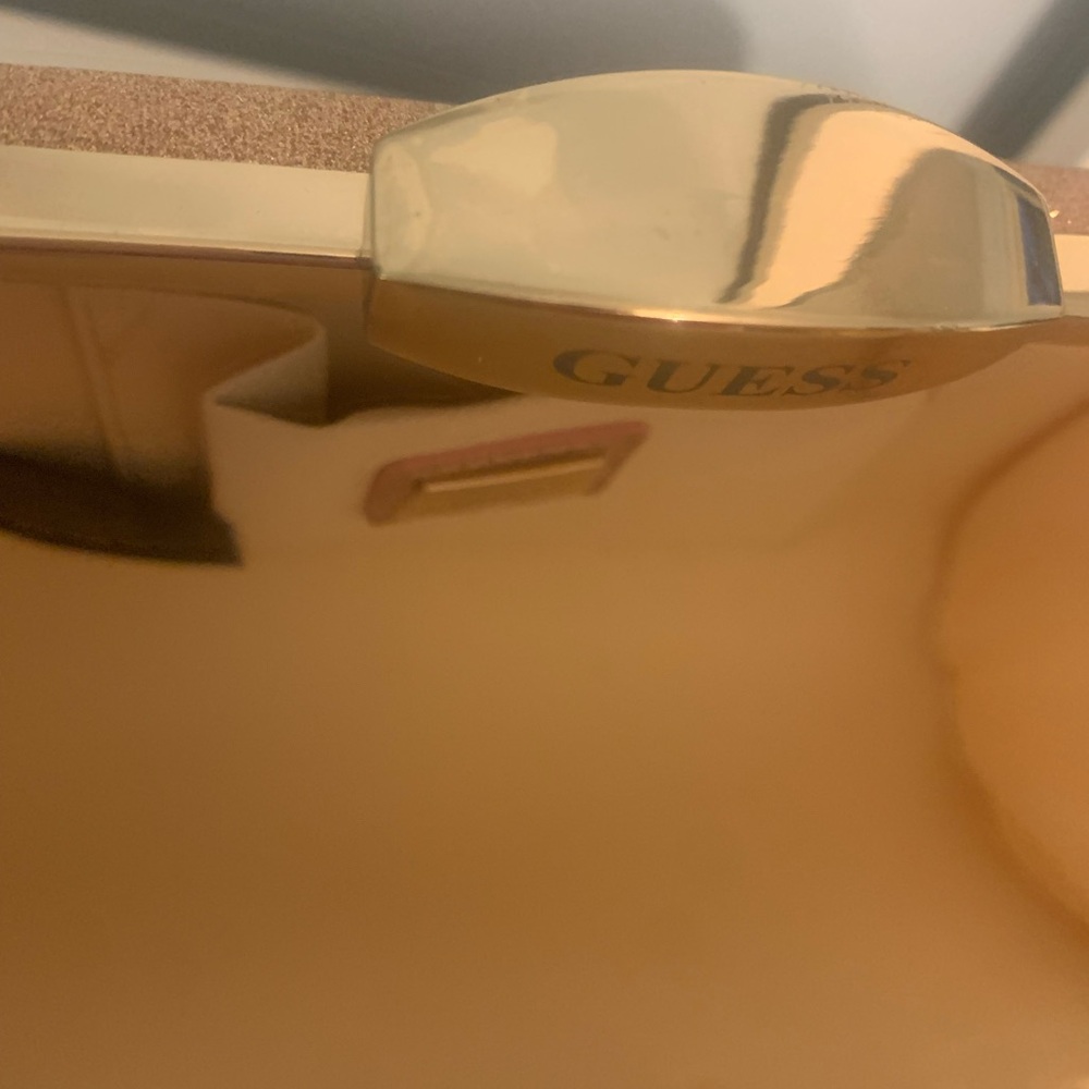 NWOT GUESS ROSE GOLD CLUTCH 🔥🔥🔥🔥 - Picture 6 of 10